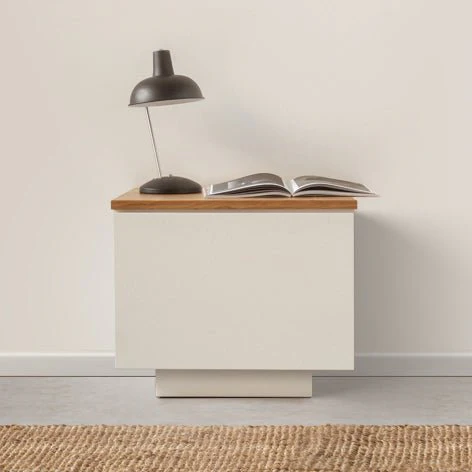 LAMER NIGHTSTAND | שידת לילה מעץ 60/40 ס"מ, עם מדפים סגורים - Image 2