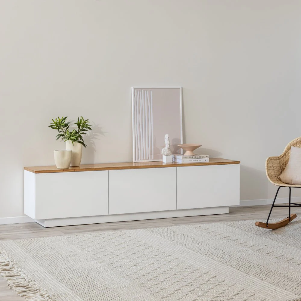 LAMER SIDEBOARD | מזנון נורדי מעץ, עם מדפים סגורים - Image 5